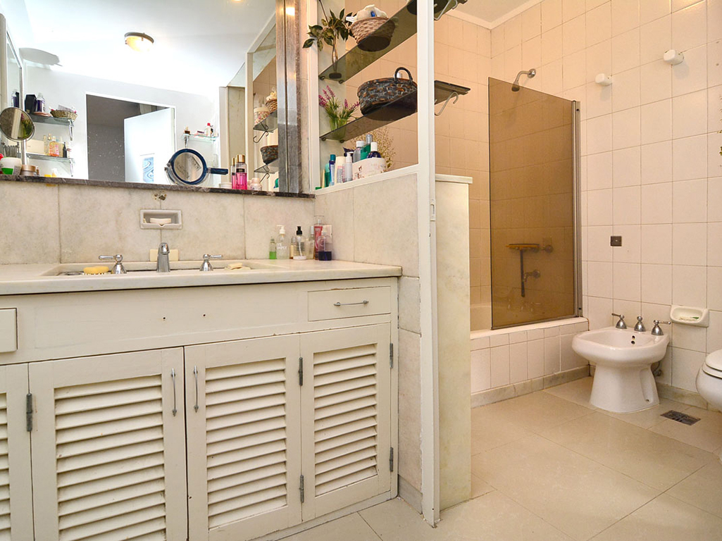 Recoleta French 2276