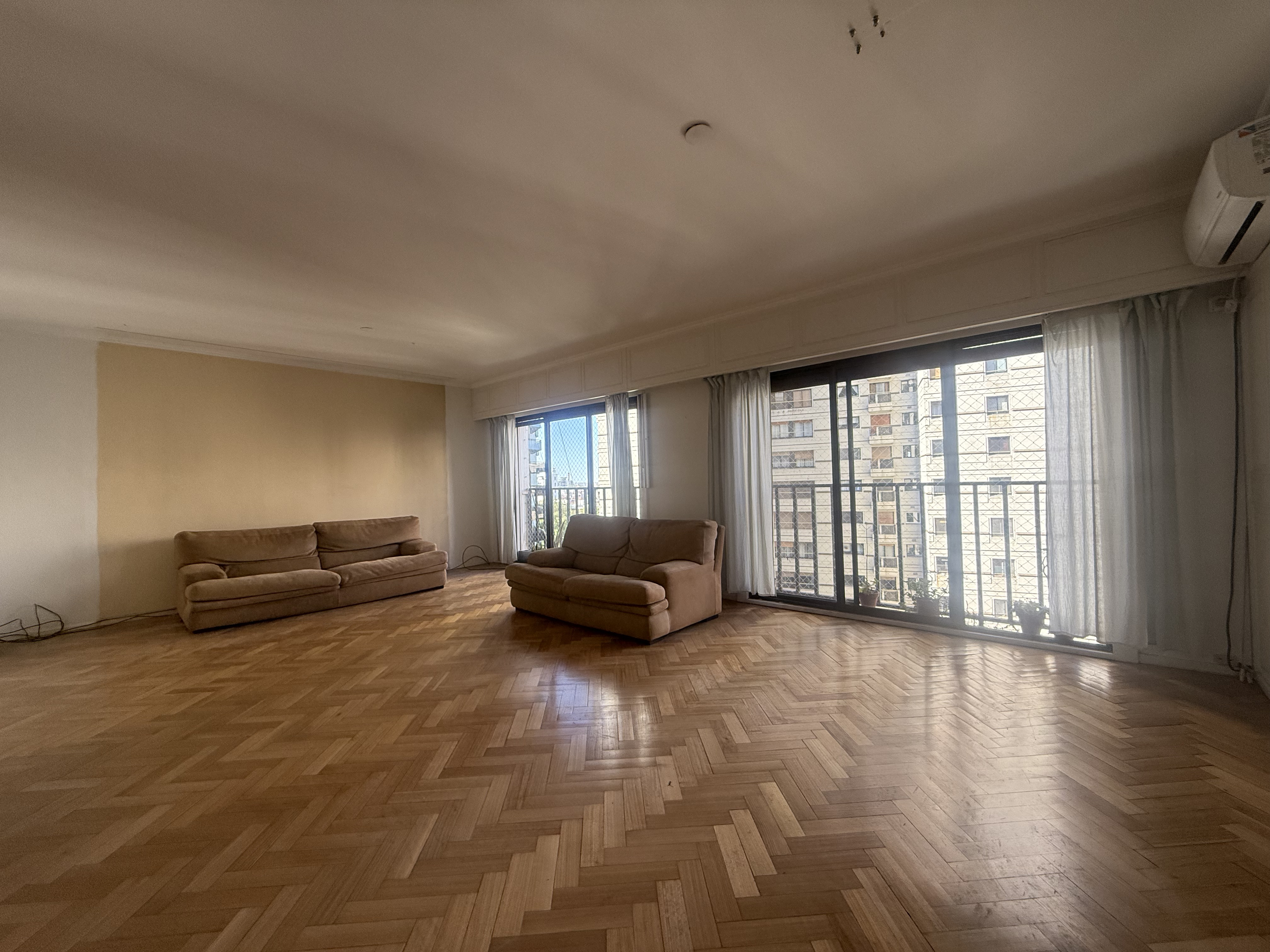RETIRO- Arroyo 855